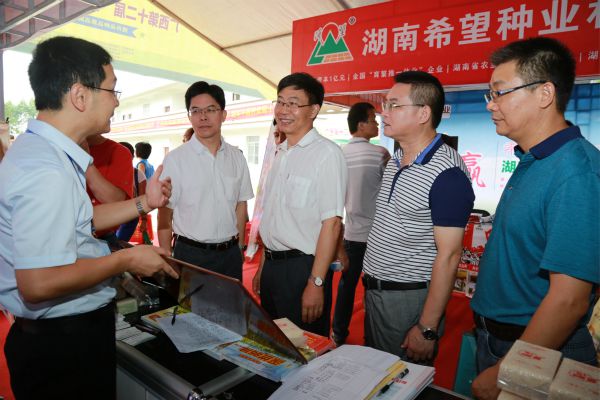 w020150710760401268352