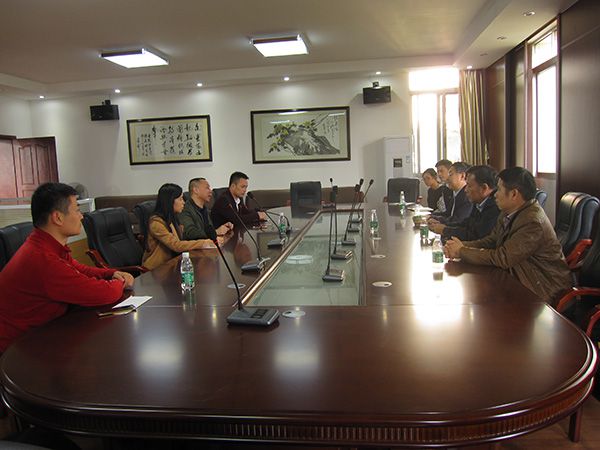 協(xié)會(huì)與廣西出入境檢驗(yàn)檢疫局檢驗(yàn)檢疫技術(shù)中心座談會(huì)現(xiàn)場(chǎng)(格式版) 協(xié)會(huì)與廣西出入境檢驗(yàn)檢疫局檢驗(yàn)檢疫技術(shù)中心座談會(huì)現(xiàn)場(chǎng)(格式版)